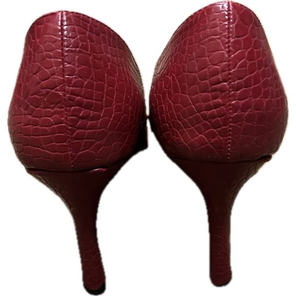 NWOT Rampage Red Croc Embossed Pointed Toe Pump Heels Shoes. Size 6.5 - Picture 6 of 8